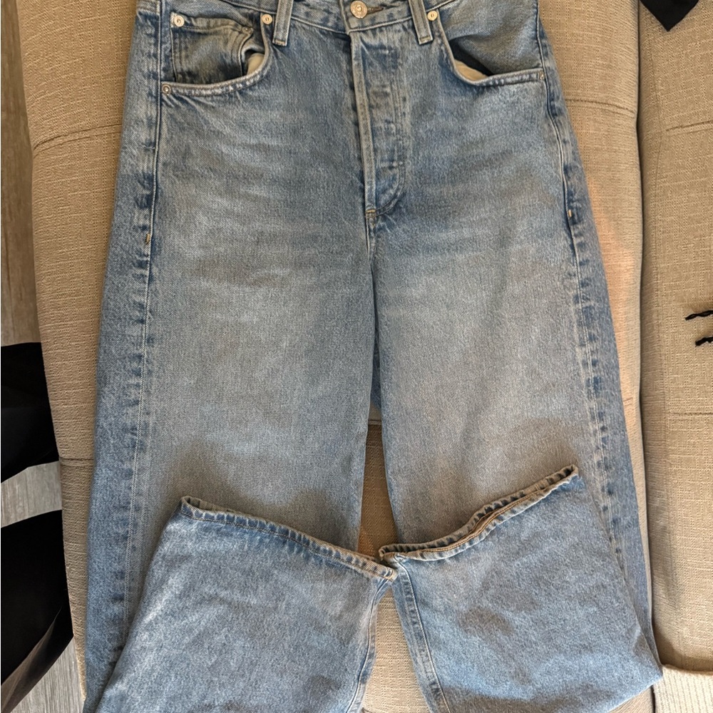 Aritzia Citizens of Humanity High Rise Straight Jeans | Size M